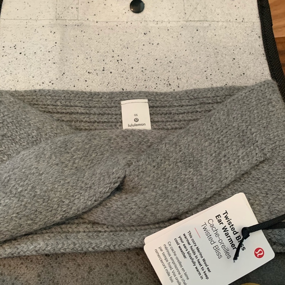 New Lululemon twisted ear warmer heather gray - Picture 3 of 8